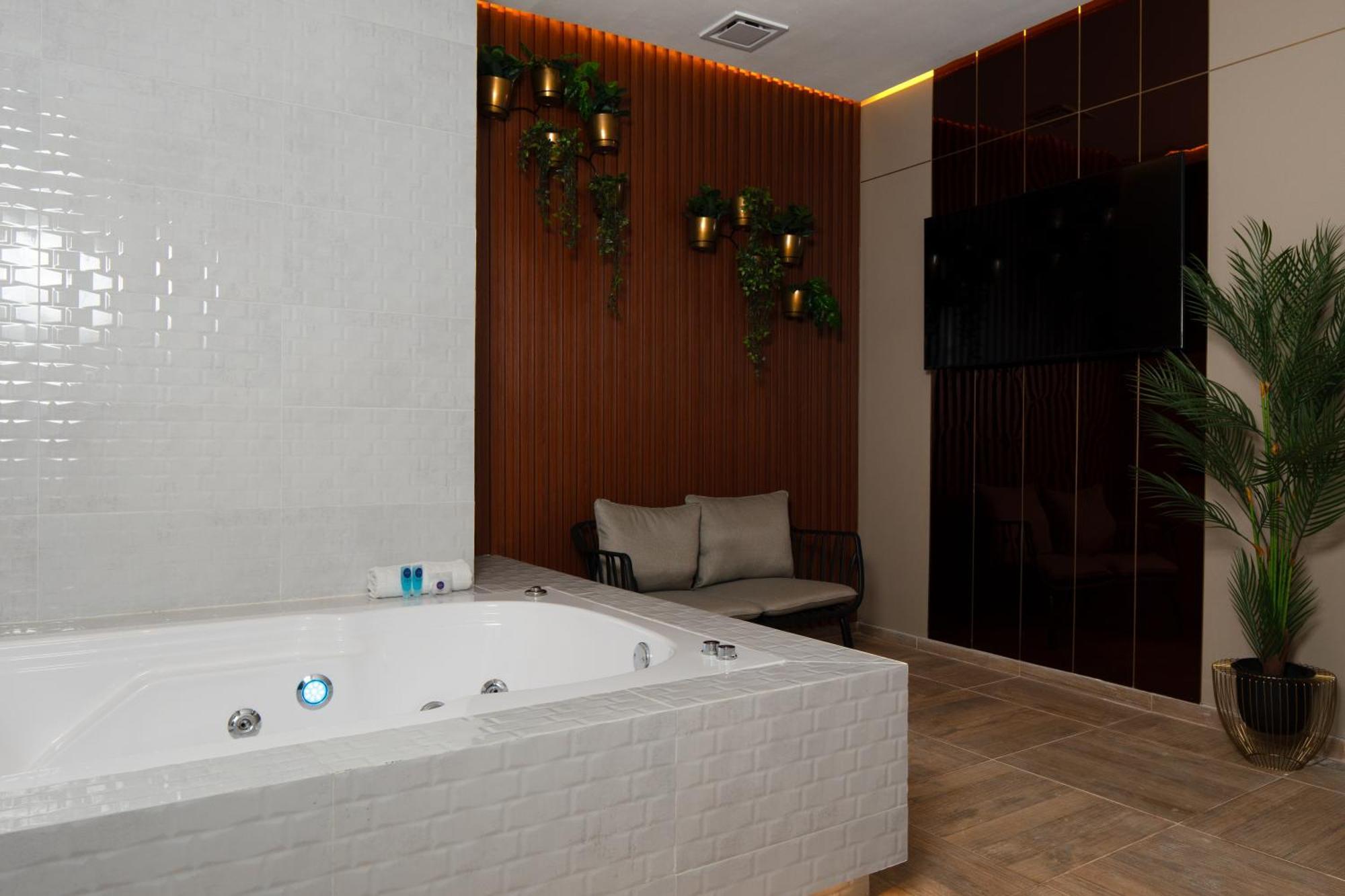 Hotel Byhours Circunvalar - Adults Only Barranquilla  Exteriér fotografie